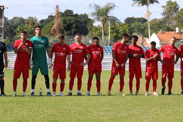 שחקני רעננה פתחו עם נצחון(צילום דאפר מחמיד)